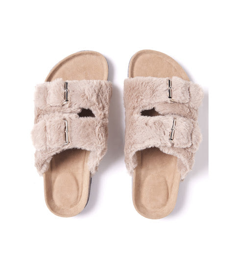 Faux fur slippers in Beige. High quality cork base and are suitable for indor and outdoor wear.